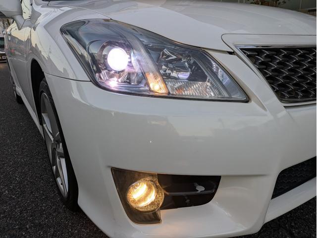 クラウン アスリート　ワンオーナー車　純正本革ブラックシート　サンルーフ　シートヒーター　シートエアコン　バックカメラ　電動パワーシート　タイヤ（ＲＥＧＮＯ　ＧＲ－ＸＩＩ　１８インチ）スペアキー　ＥＴＣ　ショック新品交換（33枚目）