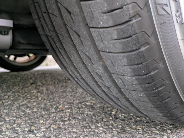 クラウン アスリート　ワンオーナー車　純正本革ブラックシート　サンルーフ　シートヒーター　シートエアコン　バックカメラ　電動パワーシート　タイヤ（ＲＥＧＮＯ　ＧＲ－ＸＩＩ　１８インチ）スペアキー　ＥＴＣ　ショック新品交換（36枚目）