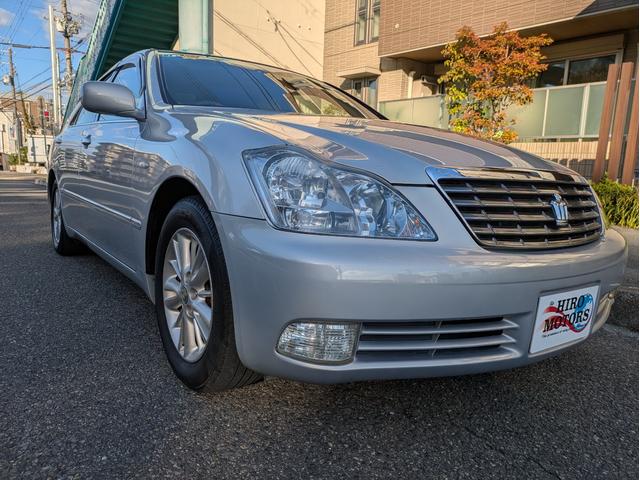 クラウン ロイヤルサルーンG マルチ純正ナビ 純正本革ベージュシート ヘッドアップディスプレイ シートヒーター パワーシート 純正サンシェード バックカメラ ETC クルーズコントロール(6枚目)