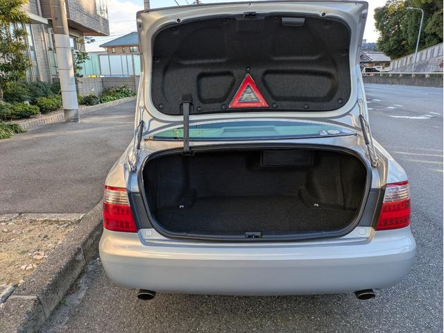 クラウン ロイヤルサルーンG マルチ純正ナビ 純正本革ベージュシート ヘッドアップディスプレイ シートヒーター パワーシート 純正サンシェード バックカメラ ETC クルーズコントロール(32枚目)