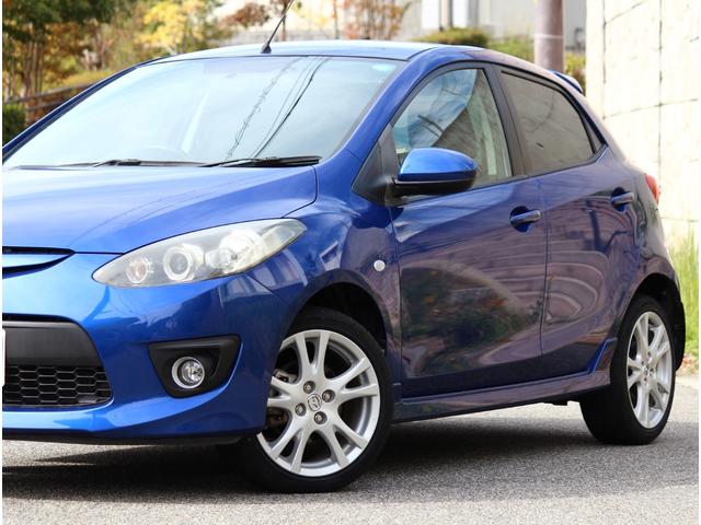 デミオ スポルト　５速マニュアル　禁煙車　オートエグゼマフラー　オートエグゼＤ型革巻ステアリング　マツダディーラー点検　バッテリー新品　ケンウッドドラレコ　ナビ　フルセグテレビ　ＥＴＣ　オートエアコン　キーレス（24枚目）