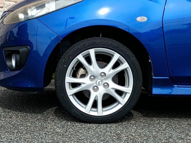 デミオ スポルト　５速マニュアル　禁煙車　オートエグゼマフラー　オートエグゼＤ型革巻ステアリング　マツダディーラー点検　バッテリー新品　ケンウッドドラレコ　ナビ　フルセグテレビ　ＥＴＣ　オートエアコン　キーレス（34枚目）