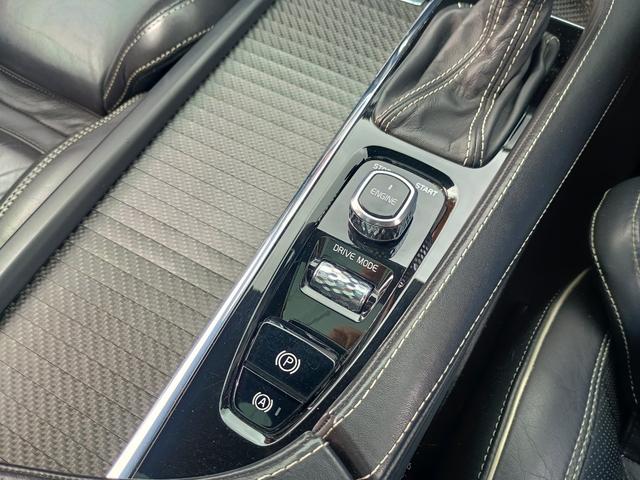 ＸＣ９０ Ｔ６　ＡＷＤ　Ｒデザイン　ポールスターパフォーマンス　パノラマルーフ　３６０度カメラ　パワーテールゲート　２１インチＷＯＲＫアルミ　前後ドラレコ　黒革＆シートヒーター　パドルシフト　ＬＥＤライト　ＥＴＣ　スマートキー２個（22枚目）