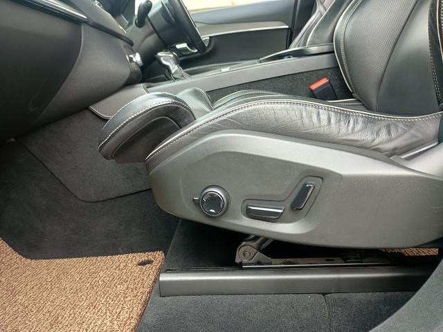 ＸＣ９０ Ｔ６　ＡＷＤ　Ｒデザイン　ポールスターパフォーマンス　パノラマルーフ　３６０度カメラ　パワーテールゲート　２１インチＷＯＲＫアルミ　前後ドラレコ　黒革＆シートヒーター　パドルシフト　ＬＥＤライト　ＥＴＣ　スマートキー２個（66枚目）