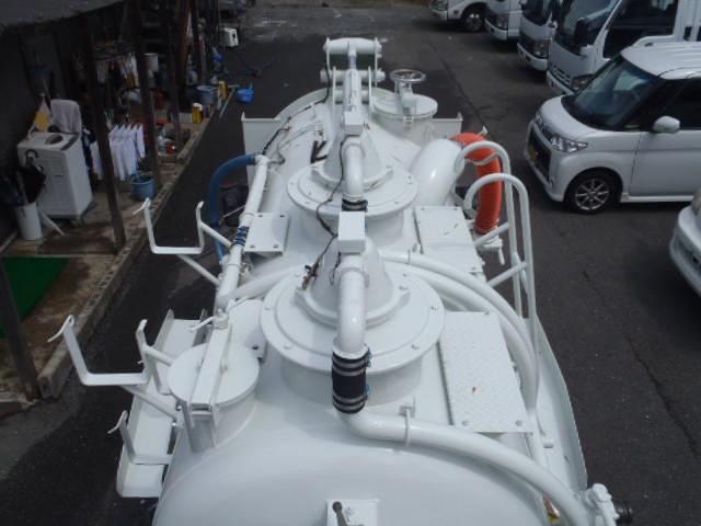 ベッドレス2.73t吸引車 積載容量3000L 東急製(12枚目)