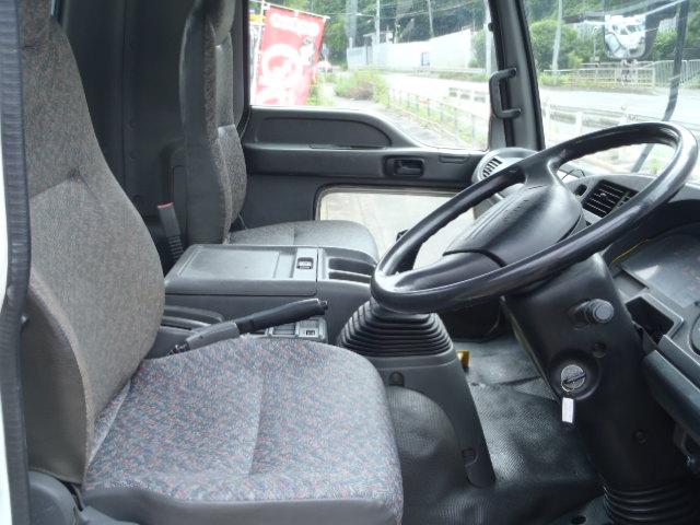 ベッドレス2.73t吸引車 積載容量3000L 東急製(17枚目)
