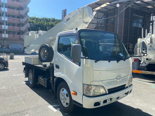 デュトロ １２ｍ高所作業車　ブーム後方格納　バケット２００Ｋｇ　タダノＡＴ－１２１ＴＲ　作業床高１２．１ｍ　ジャッキ及びブーム自動格納張出　アワメーター２９３０Ｈ　総重量６６１５Ｋｇ　ＴＫＧ－ＸＺＵ６００Ｘ（6枚目）
