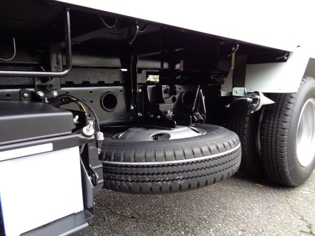 キャンター 土砂禁強化深ダンプ　３トン積み４ナンバー　液晶メーターパネル　バックカメラ　ＬＥＤヘッドライト　ＬＥＤフォグ　左電格ミラー　スマートキー２個　衝突被害軽減ブレーキ　車線逸脱警報装置　横滑り防止装置　アイドリングストップ（24枚目）