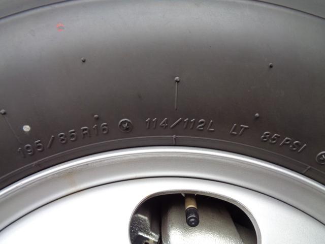 キャンター 土砂禁強化深ダンプ　３トン積み４ナンバー　液晶メーターパネル　バックカメラ　ＬＥＤヘッドライト　ＬＥＤフォグ　左電格ミラー　スマートキー２個　衝突被害軽減ブレーキ　車線逸脱警報装置　横滑り防止装置　アイドリングストップ（29枚目）