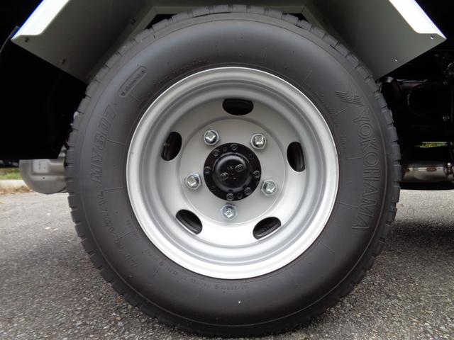 キャンター 土砂禁強化深ダンプ　３トン積み４ナンバー　液晶メーターパネル　バックカメラ　ＬＥＤヘッドライト　ＬＥＤフォグ　左電格ミラー　スマートキー２個　衝突被害軽減ブレーキ　車線逸脱警報装置　横滑り防止装置　アイドリングストップ（30枚目）