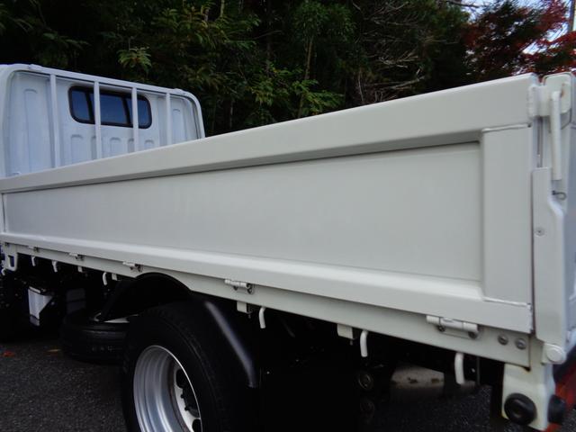 ＮＴ４５０アトラス フルスーパーローＤＸ　２トン積み４ナンバー　リアＷタイヤ　ナビＴＶ　ＥＴＣ　キーレス　左電格ミラー　フォグランプ　坂道発進補助装置　ＥＣＯモードスイッチ　アイドリングストップ　ヘッドライトレベライザー　ＩＣターボ　６速ＡＴ（17枚目）