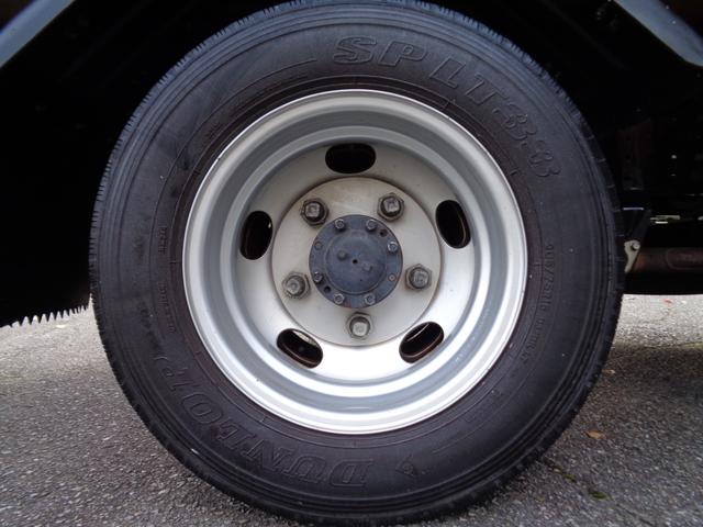 ＮＴ４５０アトラス フルスーパーローＤＸ　２トン積み４ナンバー　リアＷタイヤ　ナビＴＶ　ＥＴＣ　キーレス　左電格ミラー　フォグランプ　坂道発進補助装置　ＥＣＯモードスイッチ　アイドリングストップ　ヘッドライトレベライザー　ＩＣターボ　６速ＡＴ（29枚目）