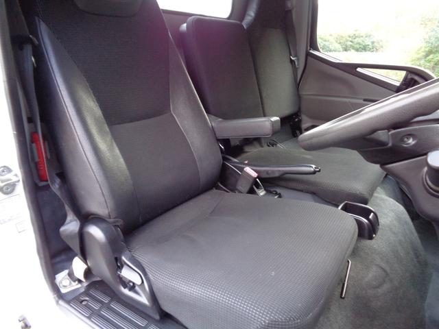 ＮＴ４５０アトラス フルスーパーローＤＸ　２トン積み４ナンバー　リアＷタイヤ　ナビＴＶ　ＥＴＣ　キーレス　左電格ミラー　フォグランプ　坂道発進補助装置　ＥＣＯモードスイッチ　アイドリングストップ　ヘッドライトレベライザー　ＩＣターボ　６速ＡＴ（31枚目）