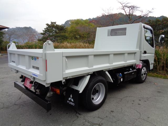 キャンター 全低床強化ダンプ　ＮＥＷモデル　３トン積み４ナンバー　バックカメラ　液晶メーターパネル　ＬＥＤヘッドライト　ＬＥＤフォグランプ　左電格ミラー　スマートキー２個　衝突被害軽減ブレーキ　車線逸脱警報装置　横滑り防止装置（10枚目）