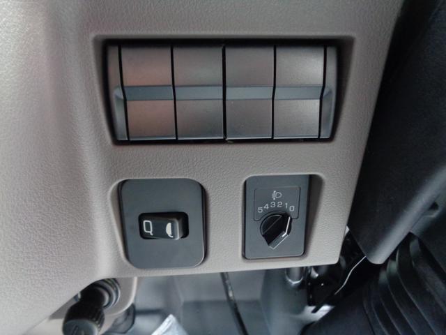 キャンター 全低床強化ダンプ　ＮＥＷモデル　３トン積み４ナンバー　バックカメラ　液晶メーターパネル　ＬＥＤヘッドライト　ＬＥＤフォグランプ　左電格ミラー　スマートキー２個　衝突被害軽減ブレーキ　車線逸脱警報装置　横滑り防止装置（38枚目）