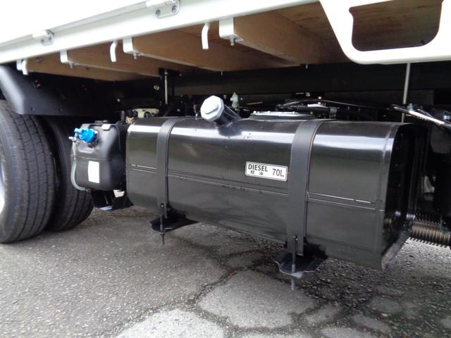 キャンター 垂直パワーゲート付き高床平ボディ　ＮＥＷモデル　３トン積４ＮＯ　バックカメラ　液晶メーターパネル　ＬＥＤヘッドライト　ＬＥＤフォグ　左電格ミラー　スマートキー　坂道発進補助装置　衝突被害軽減ブレーキ　車線逸脱警報装置　横滑り防止装置（25枚目）