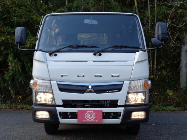 キャンター 全低床　２トン積み４ナンバー　全低床平ボディ　リアＷタイヤ　ＥＴＣ　キーレス　スペアキー　左電格ミラー　フォグランプ　坂道発進補助装置　ＥＣＯモードスイッチ　荷台床ラバー敷き　純正マット＆ドアバイザー（2枚目）