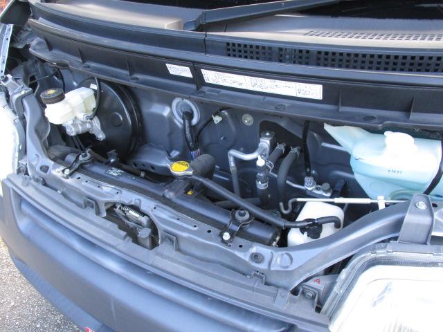 タウンエースバン ＤＸ　純正ＳＤナビＴＶ・Ｒカメラ　５人乗り　７５０ｋｇ積み　集中ロック　ＷエアＢ・ＡＢＳ　マット　バイザー（14枚目）