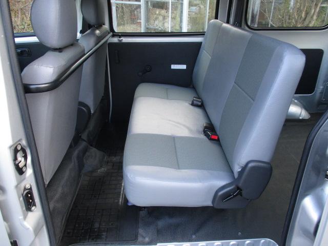 タウンエースバン ＤＸ　純正ＳＤナビＴＶ・Ｒカメラ　５人乗り　７５０ｋｇ積み　集中ロック　ＷエアＢ・ＡＢＳ　マット　バイザー（29枚目）