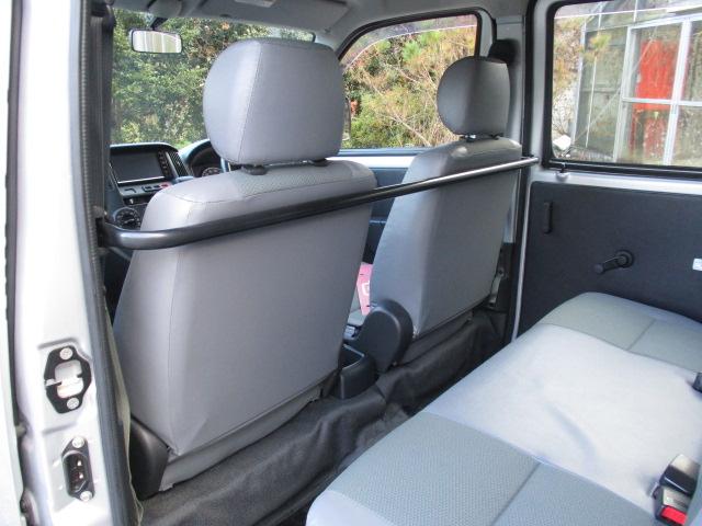 タウンエースバン ＤＸ　純正ＳＤナビＴＶ・Ｒカメラ　５人乗り　７５０ｋｇ積み　集中ロック　ＷエアＢ・ＡＢＳ　マット　バイザー（30枚目）