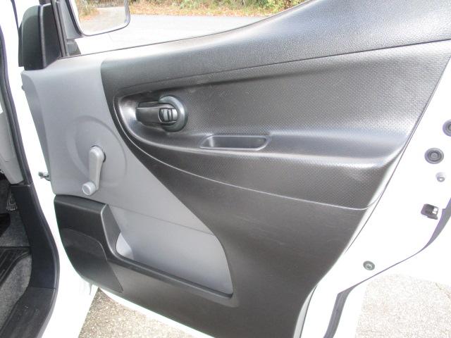 ＮＶ２００バネットバン ＤＸ　５人乗り　６００ｋｇ積み　エマージェンシーＢ　ＥＴＣ　ドラレコ　キーレス（16枚目）