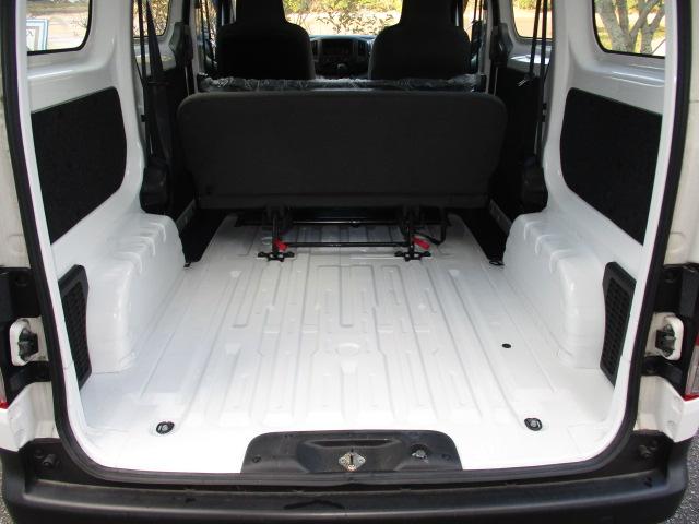 ＮＶ２００バネットバン ＤＸ　５人乗り　６００ｋｇ積み　エマージェンシーＢ　ＥＴＣ　ドラレコ　キーレス（32枚目）