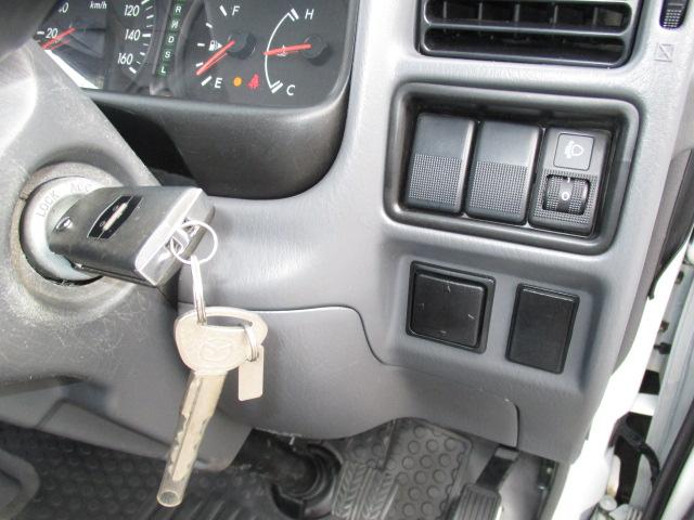 ボンゴトラック ＤＸ　ロング　４ＷＤ　１０００ｋｇ積み　ＡＴ車　シングルワイドロー（25枚目）