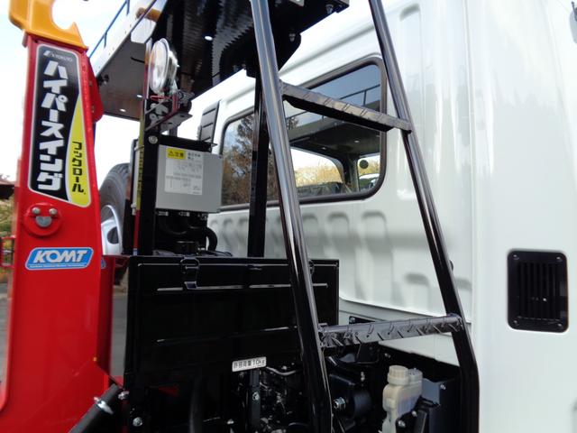 ファイター 脱着装置付コンテナ専用車　荷台ラジコン　バックカメラ　ＨＩＤヘッドライト　フォグ　左電格ミラー　キーレス　坂道発進補助装置　衝突被害軽減ブレーキ　車線逸脱警報装置　横滑り防止装置　電動パーキングブレーキ　クルーズコントロール（9枚目）