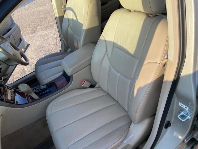 プロナード ３．０　Ｇパッケージ　ワンオーナー車・本革シート・サンルーフ・クルーズコントロール・ＥＴＣ・ディスチャージヘッドライト・空気清浄機・純正ナビゲーション（画面黄ばみ有）・純正アルミホイール・コーナーセンサー・ＪＢＬサウンド（15枚目）