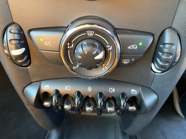 MINI ワン 純正15インチアルミホイール・プッシュスタート・キーレスエントリー・ETC・フォグランプ・純正CDデッキ(11枚目)