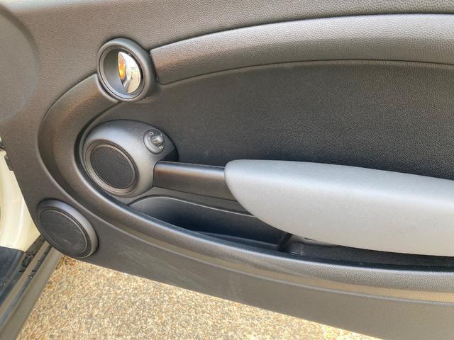 MINI ワン 純正15インチアルミホイール・プッシュスタート・キーレスエントリー・ETC・フォグランプ・純正CDデッキ(30枚目)