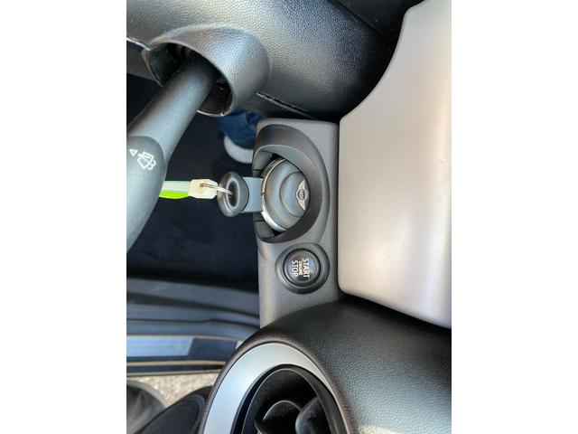 MINI ワン 純正15インチアルミホイール・プッシュスタート・キーレスエントリー・ETC・フォグランプ・純正CDデッキ(36枚目)