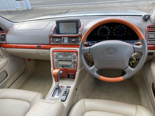 プログレ ＮＣ２５０　ウォールナットパッケージ　本革シート・オートエアコン・パワーシート・コーナーセンサー・純正ナビ・キーレス・純正アルミホイール（3枚目）