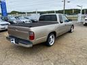 TOYOTA HILUX SPORTS PICK UP