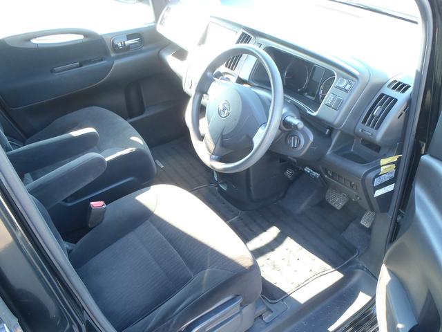 セレナ ２０Ｓ　Ｖセレクション　左パワースライドドア　カロッツェリアＨＤＤナビ　フルセグＴＶ　Ｂｌｕｅｔｏｏｔｈ　バックカメラ　ＥＴＣ　スマートキー　社外１５インチアルミ（16枚目）