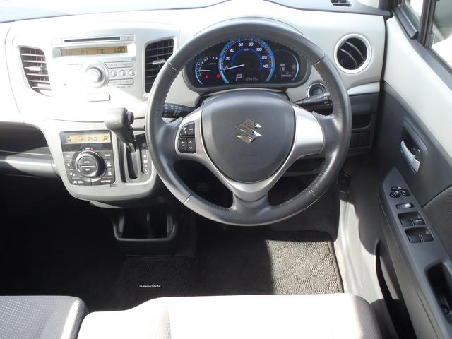 ワゴンＲ ＦＺ　レーダーブレーキサポート　Ｓエネチャージ　アイドリングストップ　スマートキー　プッシュスタート　ＣＤ　Ｂｌｕｅｔｏｏｔｈ　ＥＴＣ　運転席シートヒーター　純正１４インチアルミ（16枚目）