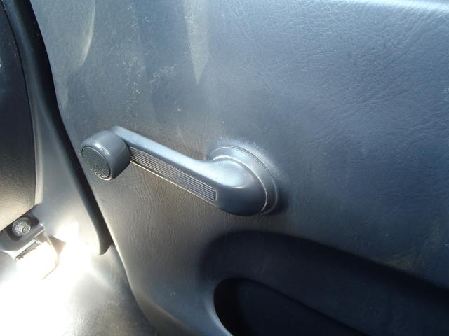 アクティトラック SDX エアコン パワステ フルタイム4WD 5MT KENWOOD CDデッキ 運転席エアバッグ 作業灯 社外13インチアルミ タイミングベルト交換済(16枚目)