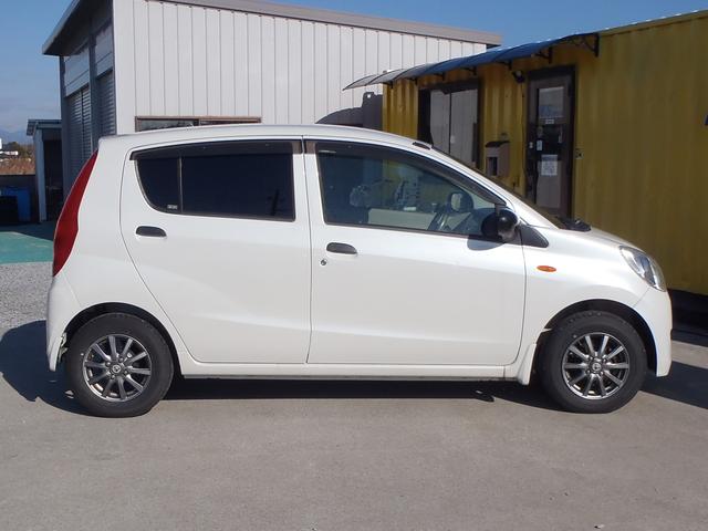 ミラ Ｘスペシャル　５速ＭＴ　キーレス　ＡＢＳ　Ｗエアバッグ　エアコン　パワステ　パワーウインドウ　社外タコメーター　リアガラスフィルム貼り　社外１３インチアルミ（4枚目）