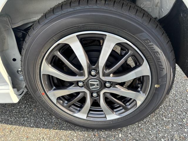 N-BOXカスタム ベースグレード 届出済未使用車 ホンダセンシング LEDヘッドライト バックカメラ 片側パワースライドドア 電動パーキングブレーキ オートブレーキホールド 前席シートヒーター スマートキー プッシュスタート(18枚目)