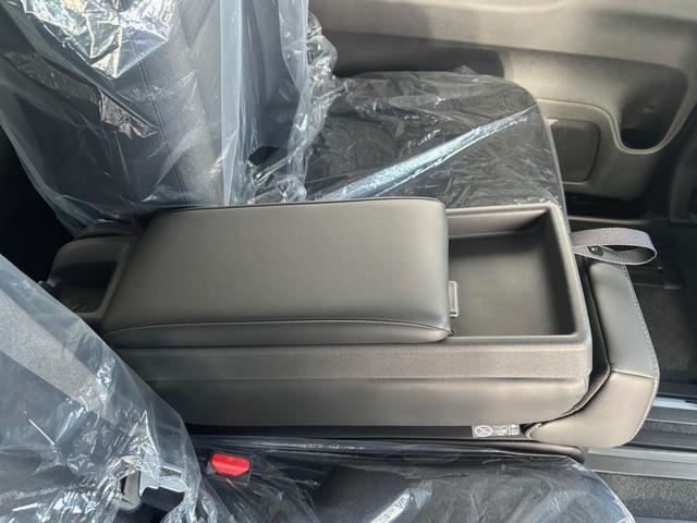 セレナ ｅ－パワー　ハイウェイスターＶ　新車　日産コネクトナビ　アラウンドビューモニター　ＥＴＣ２．０　前後ドライブレコーダー　寒冷地仕様　ホットプラスパッケージ　ＳＯＳコール　ＬＥＤヘッドライト　インテリジェントルームミラー（31枚目）