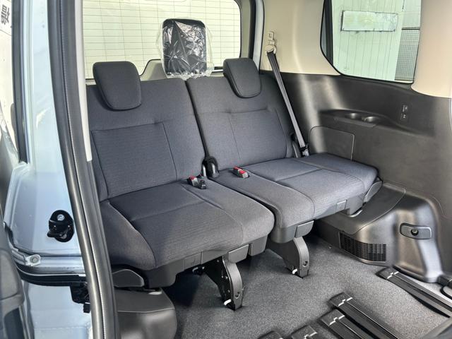 セレナ ｅ－パワー　ハイウェイスターＶ　新車　日産コネクトナビ　アラウンドビューモニター　ＥＴＣ２．０　前後ドライブレコーダー　寒冷地仕様　ホットプラスパッケージ　ＳＯＳコール　ＬＥＤヘッドライト　インテリジェントルームミラー（33枚目）