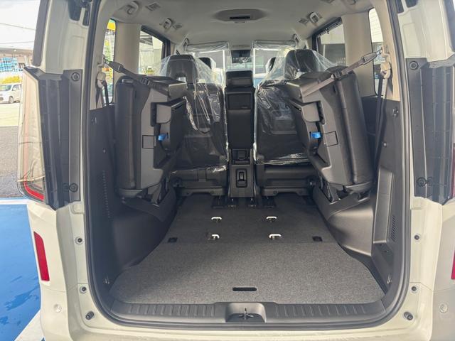 セレナ ｅ－パワー　ハイウェイスターＶ　新車　日産コネクトナビ　アラウンドビューモニター　ＥＴＣ２．０　前後ドライブレコーダー　寒冷地仕様　ホットプラスパッケージ　ＳＯＳコール　ＬＥＤヘッドライト　インテリジェントルームミラー（68枚目）