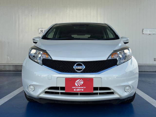 ノート Ｘ　メモリーナビ　バックカメラ　ＥＴＣ　ドライブレコーダー　エマージェンシーブレーキ　スマートキー　プッシュスタートシステム（2枚目）