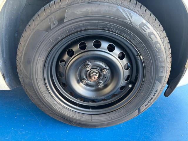 ノート Ｘ　メモリーナビ　バックカメラ　ＥＴＣ　ドライブレコーダー　エマージェンシーブレーキ　スマートキー　プッシュスタートシステム（12枚目）