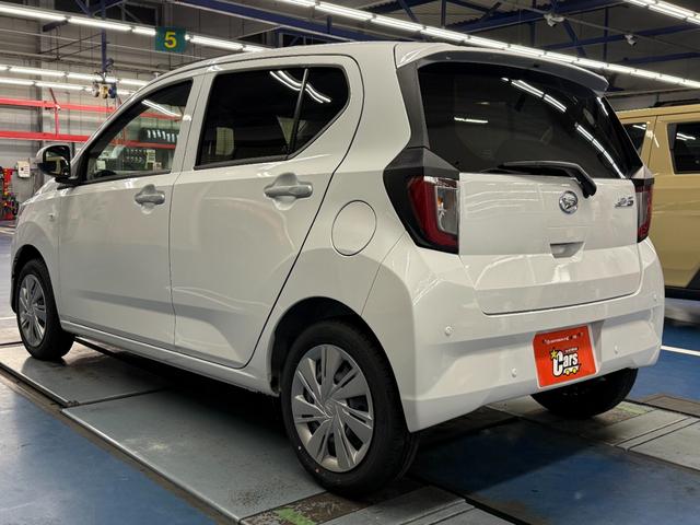ミライース Ｘ　ＳＡＩＩＩ　届出済未使用車　スマートアシスト　衝突軽減ブレーキ　キーレス　ＬＥＤヘッドライト　アイドリングストップ　コーナーセンサー　オートライト　電動格納ドアミラー　リアコンビネーションランプ　ＵＶカットガラス（12枚目）