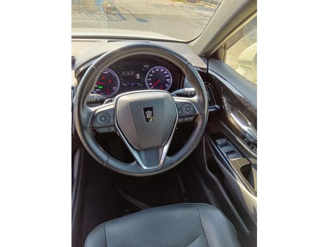 クラウンハイブリッド Ｇ－エグゼクティブ　ムーンルーフ　黒革シート　セーフティセンス　ブラインドスポット　純正ナビ　パノラミックビュー　デジタルインナーミラー　メモリー付パワーシート　禁煙車　ＨＵＤ（37枚目）