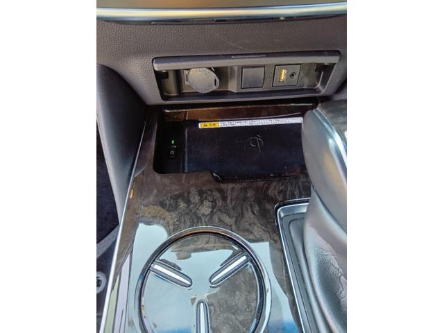 クラウンハイブリッド Ｇ－エグゼクティブ　ムーンルーフ　黒革シート　セーフティセンス　ブラインドスポット　純正ナビ　パノラミックビュー　デジタルインナーミラー　メモリー付パワーシート　禁煙車　ＨＵＤ（41枚目）