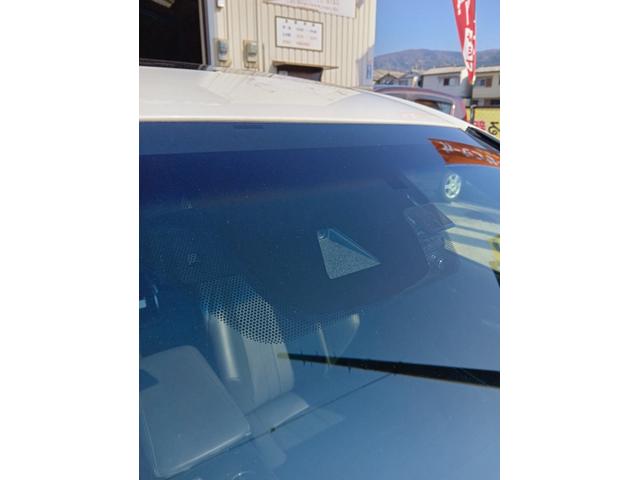 クラウンハイブリッド Ｇ－エグゼクティブ　ムーンルーフ　黒革シート　セーフティセンス　ブラインドスポット　純正ナビ　パノラミックビュー　デジタルインナーミラー　メモリー付パワーシート　禁煙車　ＨＵＤ（52枚目）