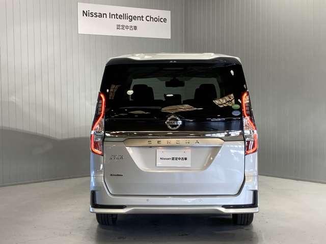 2.0 ハイウェイスター V 10インチ大画面ナビ&全周囲カメラ・ETC(17枚目)