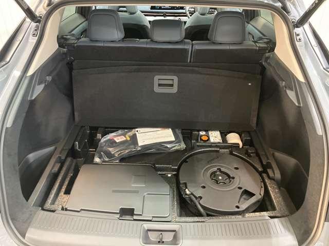 アリア Ｂ６　ｅ－４ＯＲＣＥ　４ＷＤ　当社試乗車アップ　メーカーナビ・ＢＯＳＥ・全周囲カメラ・衝突被害軽減ブレーキ・踏み間違い衝突防止アシスト・本革シート・オートバックドア＋ハンズフリー・プロパイロトリモートパーキング（15枚目）